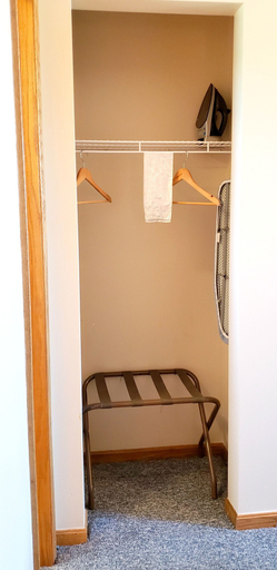 Bedroom 3, Berlin Heritage Inn, Holmes