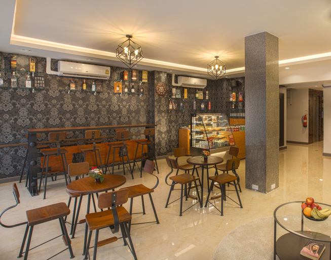 Food & Drinks 5, V One Pride - Sukhumvit 22 Bangkok, Khlong Toey