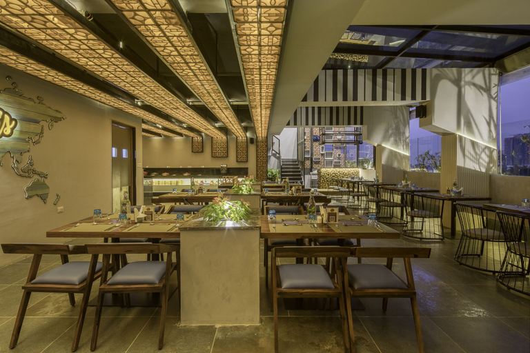 Food & Drinks 5, Le Foliage by TGI, Bangalore