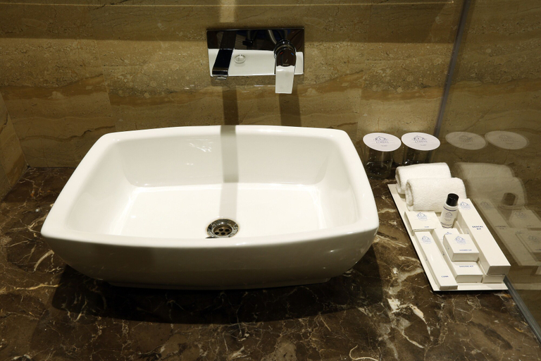 Bathroom 4, Resort The Lohias, North Goa