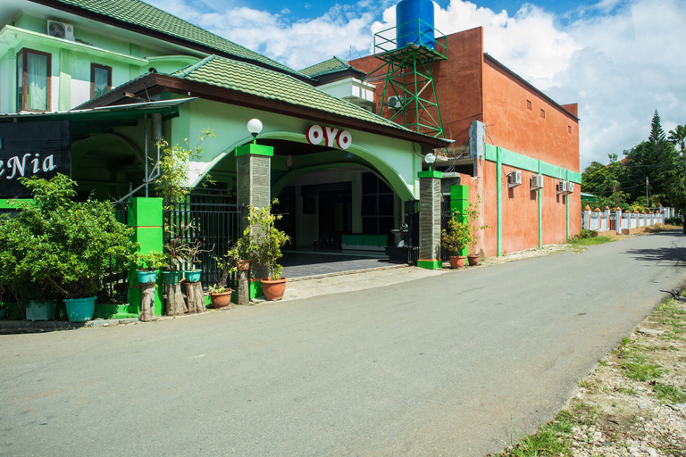 Exterior & Views 2, Super OYO 1682 Greenia Hotel, Kupang