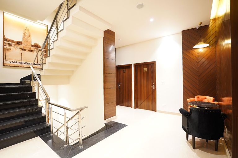 Public Area 2, Hotel Magnum, Amritsar