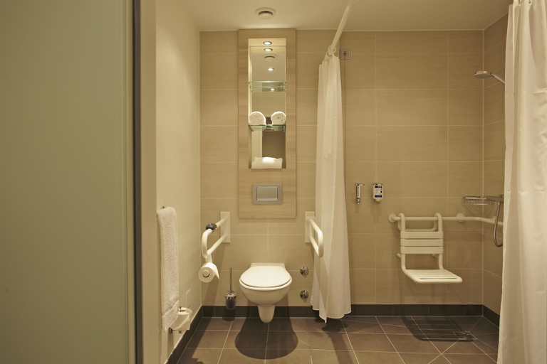 Bathroom 5, H2 Hotel Berlin Alexanderplatz, Berlin