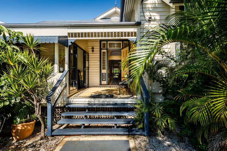Bowen Terrace Accommodation, New Farm