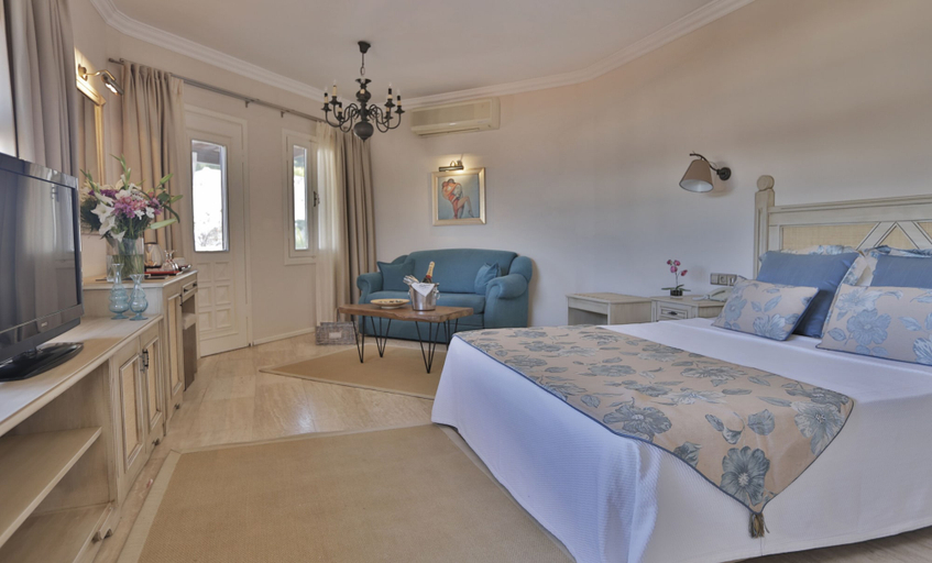 Bedroom 4, Torbahan Boutique Hotel & Beach Club, Bodrum