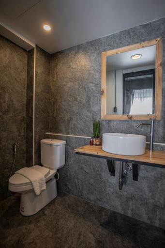 Bathroom 4, My Loft Hotel, Muang Chiang Mai
