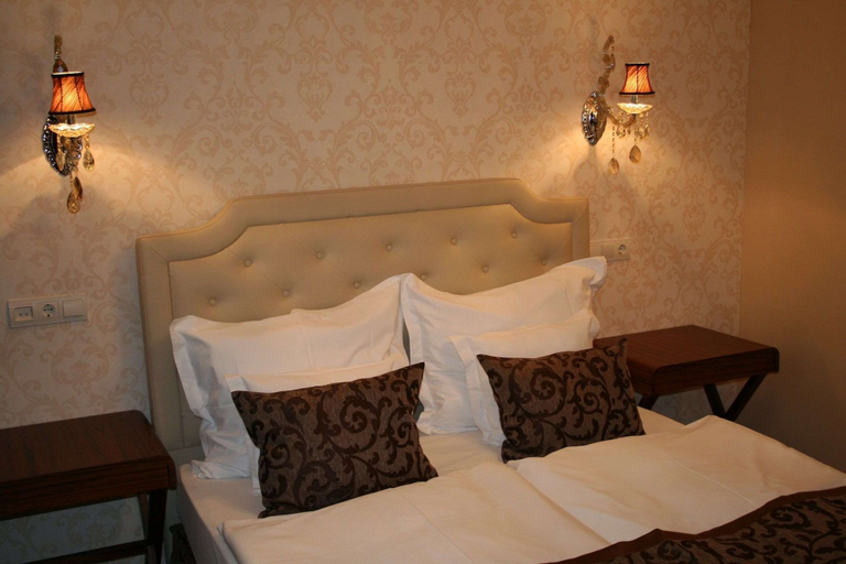 Bedroom 3, Hotel Capitulum, Győr