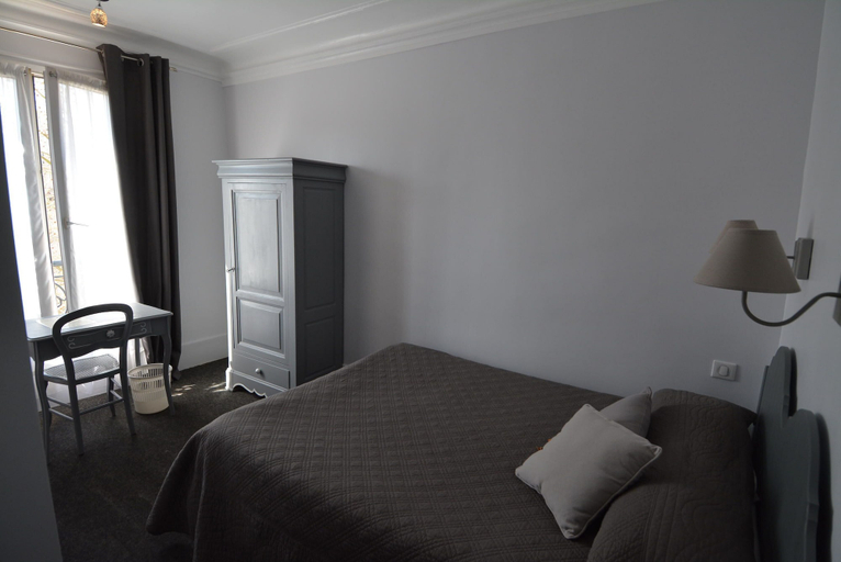 Bedroom 3, Port Royal Hotel, Paris