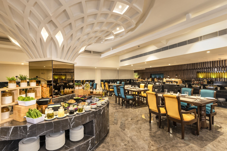 Food & Drinks 5, Lemon Tree Premier, Rishikesh, Garhwal