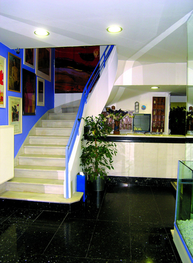 Others 5, ROY Hotel, Attica