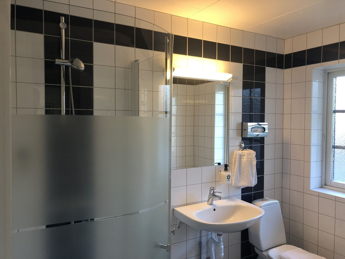 Bathroom 4, Welcome Apartments, Järfälla