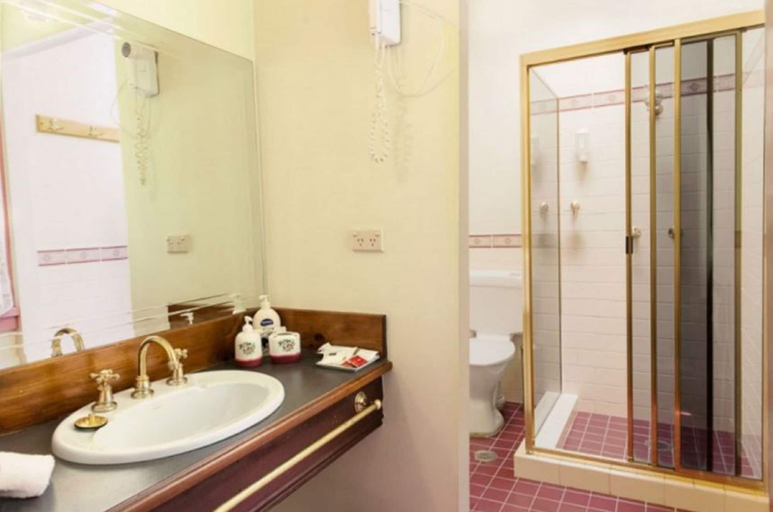 Bathroom 3, Secrets Hideaway, Blue Mountains