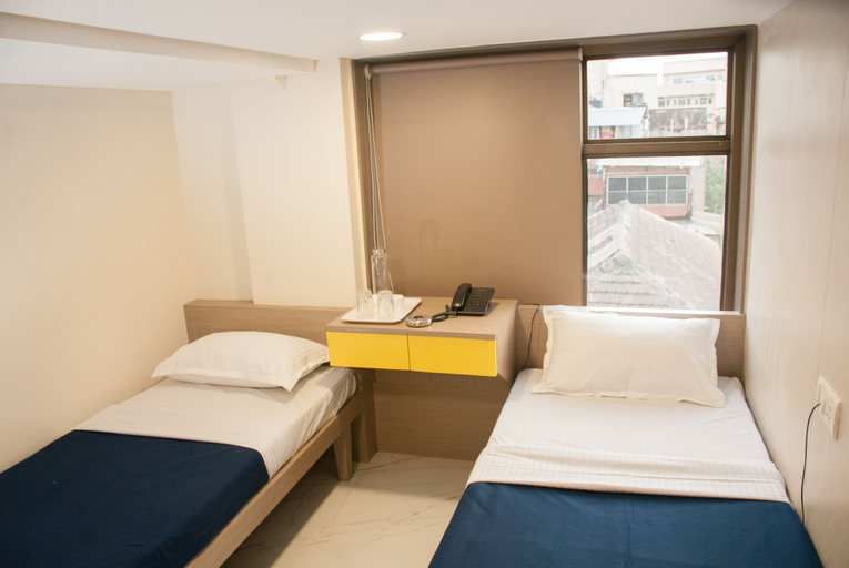 Bedroom 3, City Hotel, Mumbai City