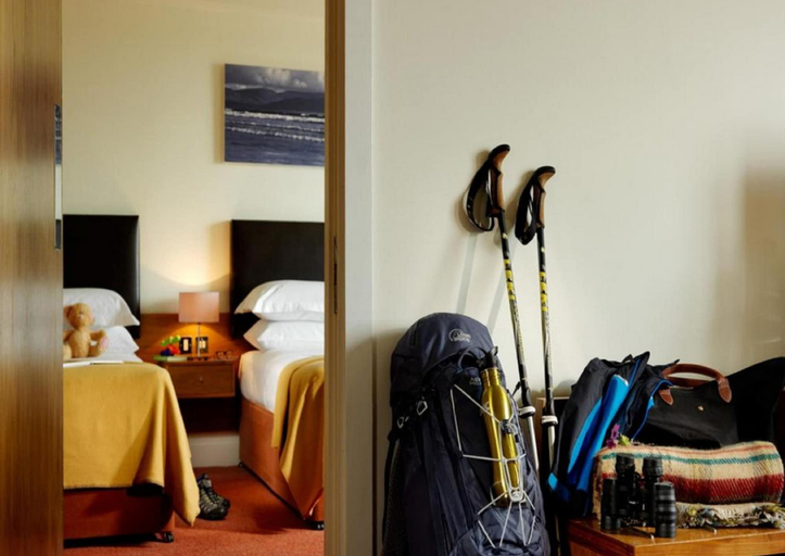 Bedroom 3, The Manor West Hotel & Leisure Club