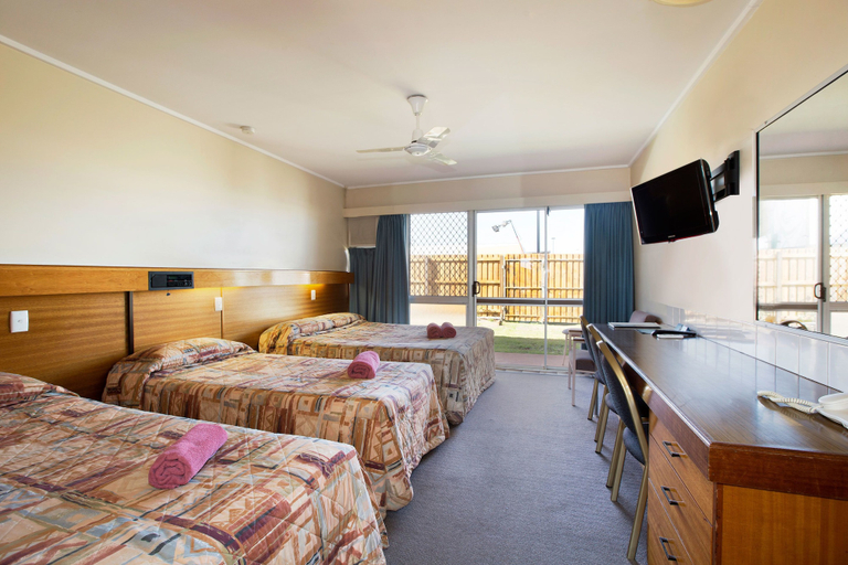 Others 5, Wilsonton Hotel, Toowoomba - North-West