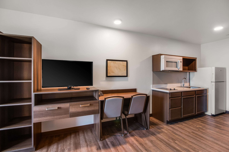 Others 5, WoodSpring Suites Bakersfield Airport, Kern