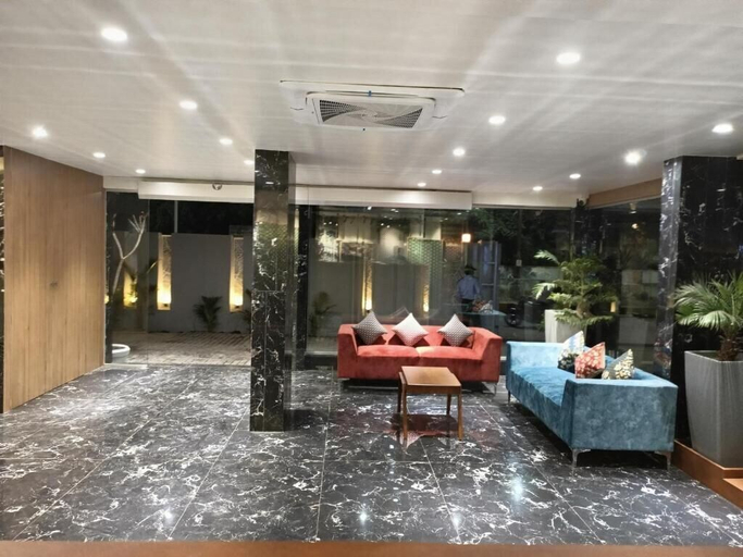 Others 5, Hotel Chitra Executive, Solapur