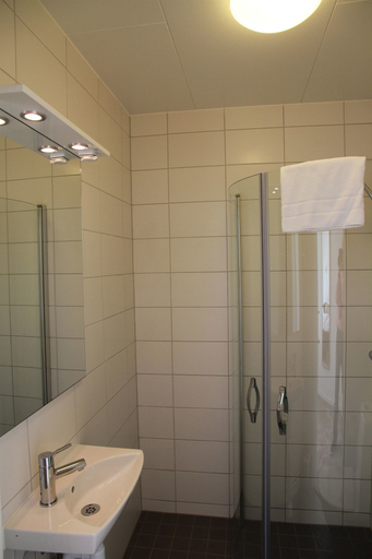 Bathroom 3, Flygplatshotellet, Härryda