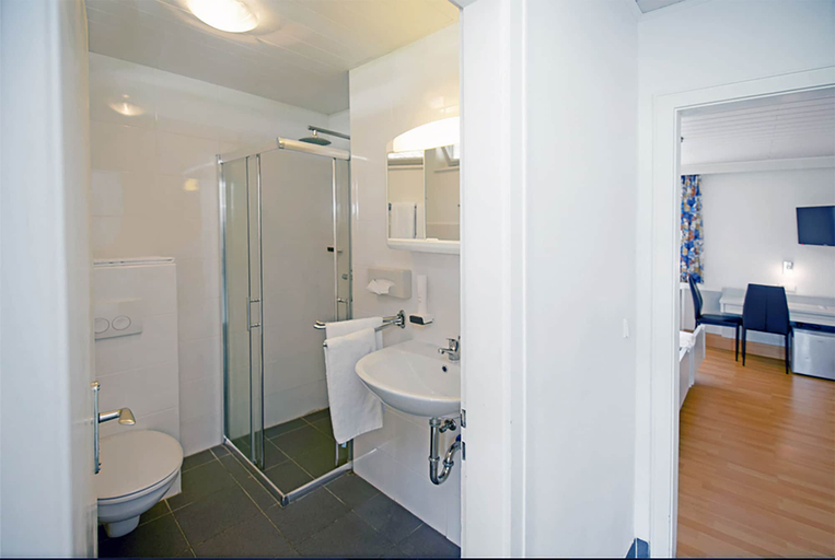 Bathroom 5, Murgtal Motel, Rastatt
