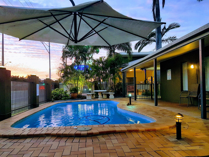 Sport & Beauty 2, Rockhampton Palms Motor Inn, Rockhampton