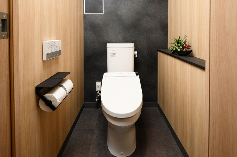 Bathroom 5, MIMARU Tokyo Ueno Okachimachi, Taitō