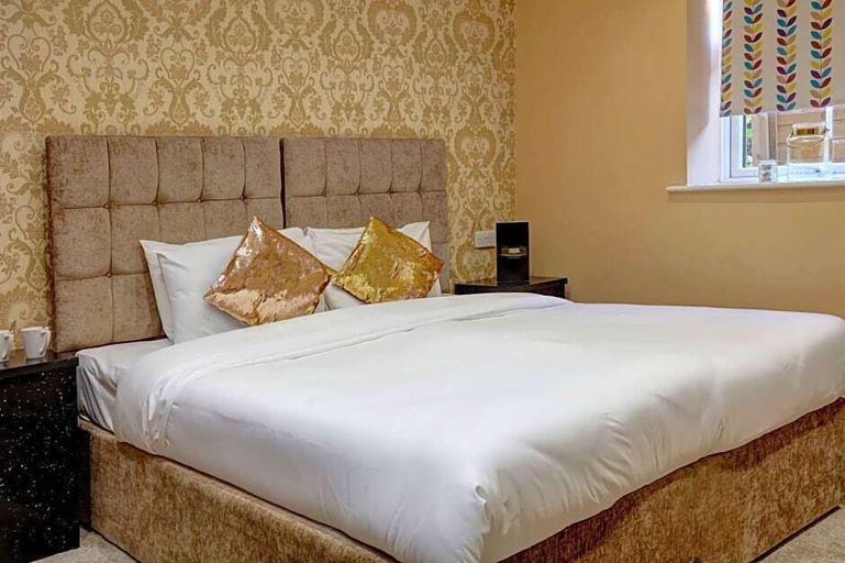 Bedroom 2, Baylis Park Hotel, Slough