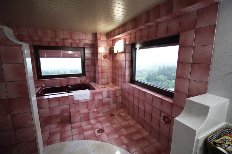 Bathroom 4, Hotel Taiko, Myōkō