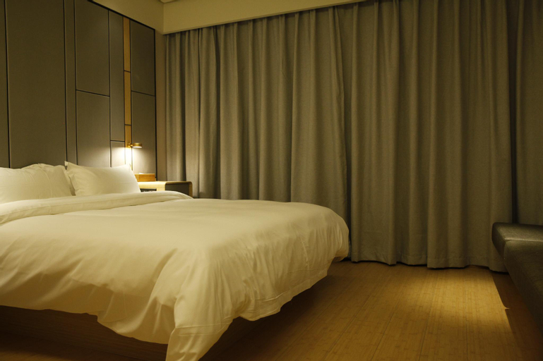 Bedroom 2, JI Hotel Shanghai Jinqiao, Shanghai