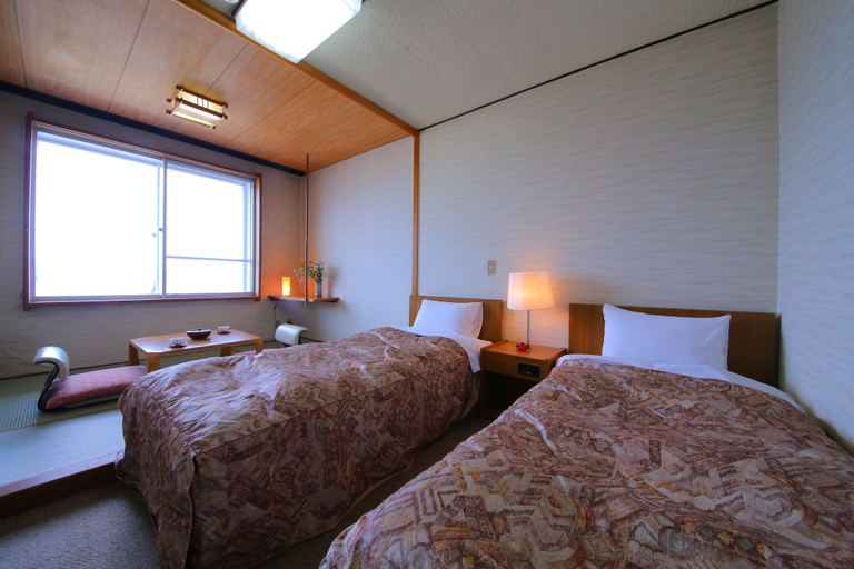 Bedroom 3, Lake Side Hotel MINATOYA, Inawashiro