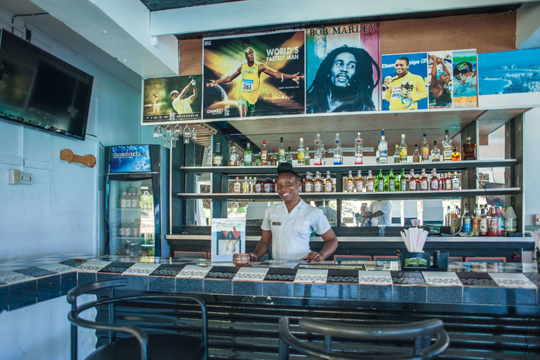 Food & Drinks 5, Ocean Palms Resort
