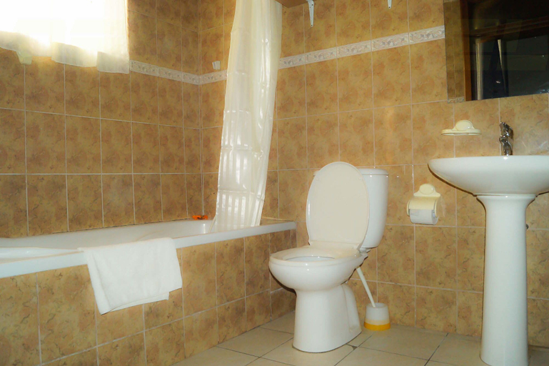 Bathroom, Deon Hotel, Accra