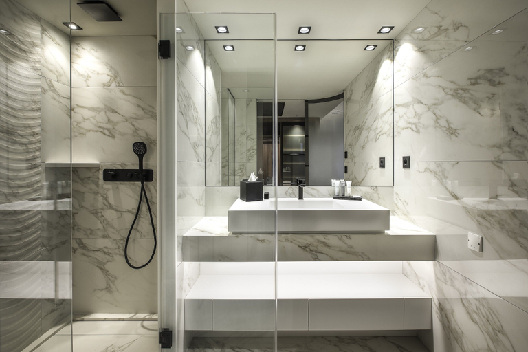 Bathroom 5, Rivage Hôtel & Spa Annecy, Haute-Savoie