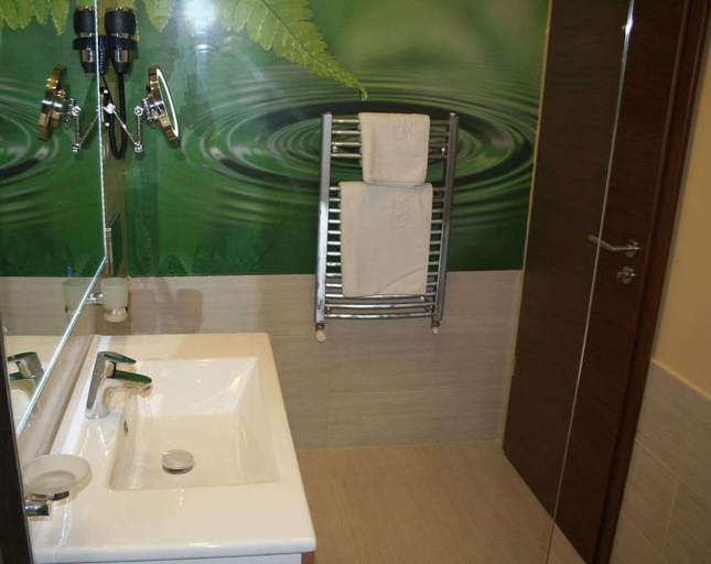 Bathroom 4, Hotel Capitulum, Győr