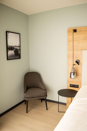 Bedroom 3, Radisson Hotel Liege City Centre, Liège