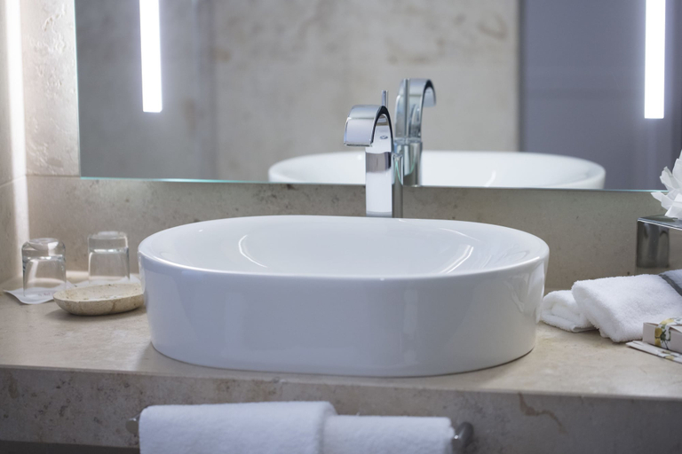 Bathroom 5, Waldhotel Stuttgart, Stuttgart