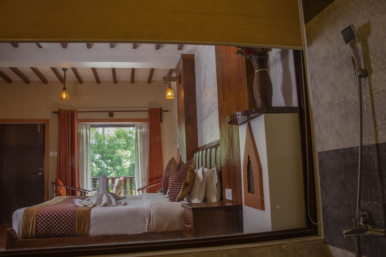Bathroom 5, Hotel Jungle Crown, Narayani