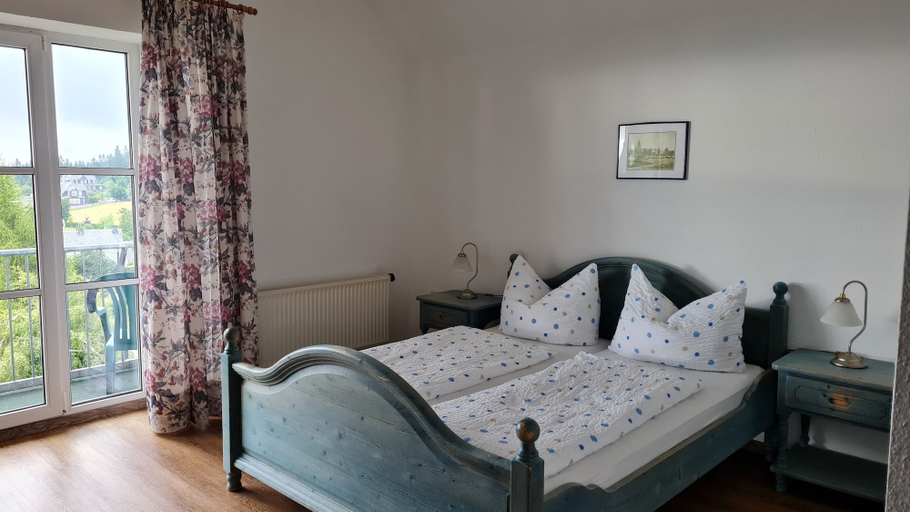 Bedroom 2, Pension Breitenborn, Hildburghausen