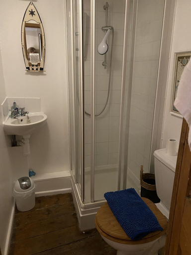 Bathroom 3, Jacobs Cottage, Cornwall