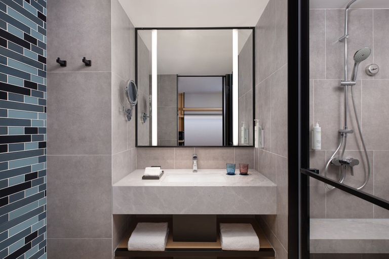 Bathroom 5, Fairfield by Marriott Hangzhou Xihu District, Hangzhou