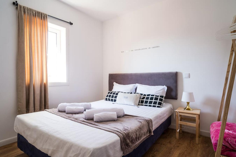 Bedroom 2, What Else Guest House, Ourém