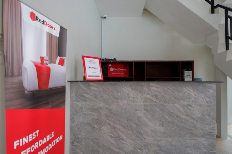 Public Area 2, RedDoorz @ Jalan Kartini Semarang, Semarang