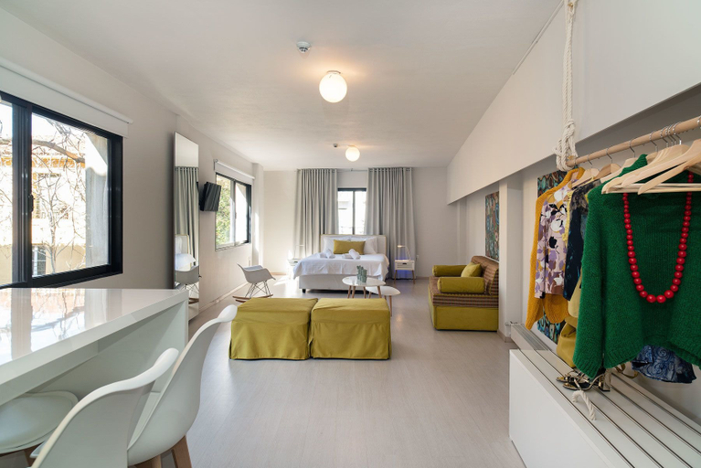 Bedroom 2, Plaka Heart, Attica