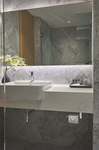 Bathroom 5, Has Pattaya, Pattaya