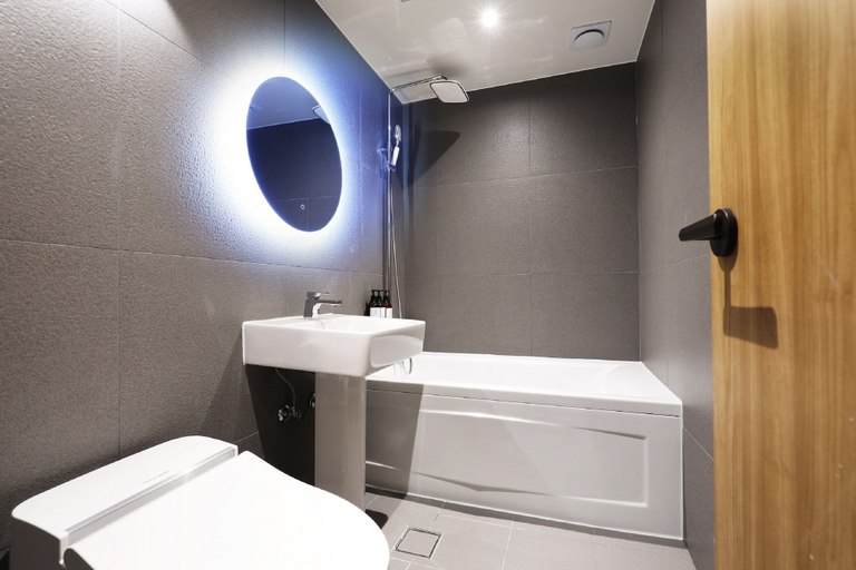 Bathroom 4, Hotel Urban Brown, Daedeok