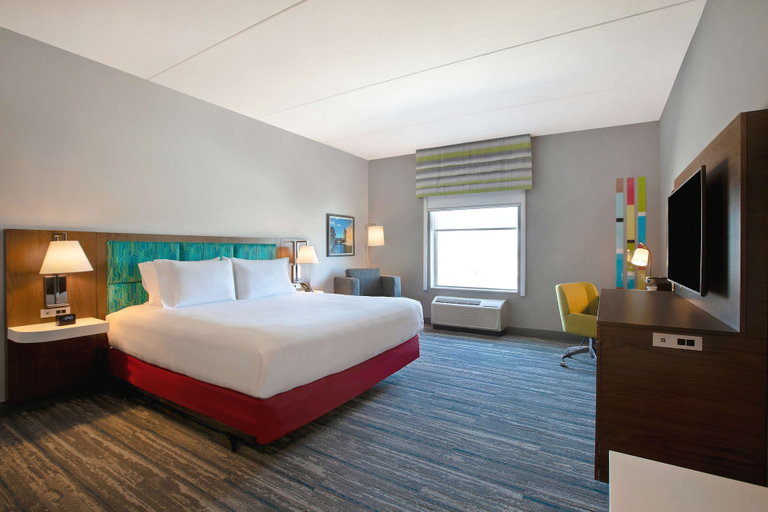 Bedroom 3, Hampton Inn & Suites Ottawa West, Ottawa