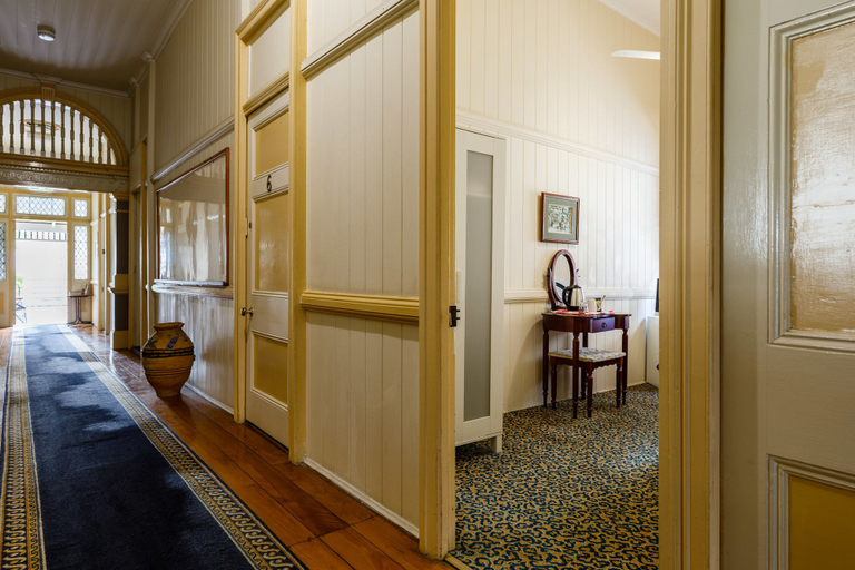 Others 5, Bowen Terrace Accommodation, New Farm