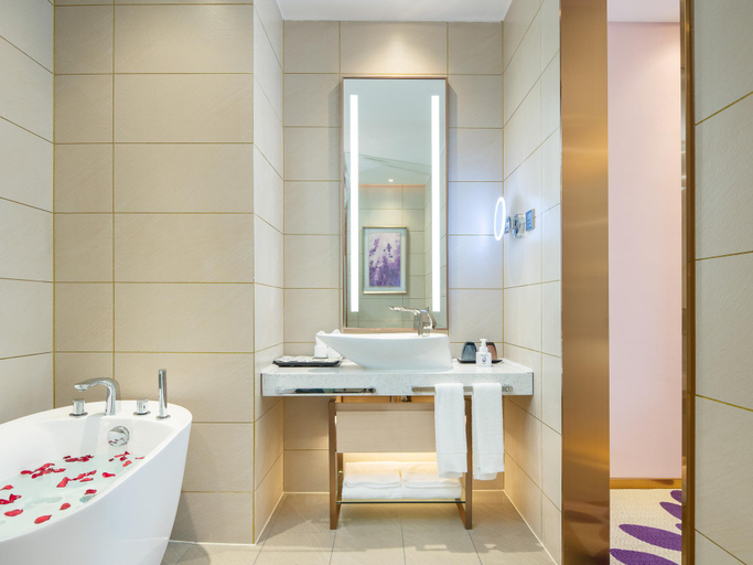 Bathroom 4, Lavande Hotel Jieyang Danpu, Jieyang