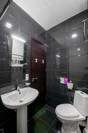 Bathroom 4, Granada Hotel and Restaurant, Tbilisi