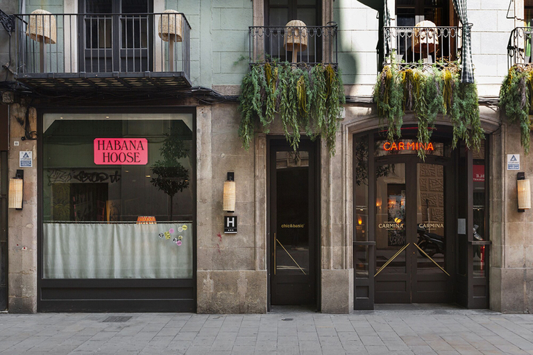 Exterior & Views 2, chic&basic Habana Hoose, Barcelona
