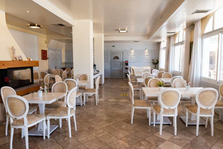 Food & Drinks 4, Nirikos Hotel, Ionian Islands